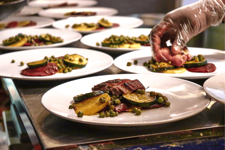 Things To Do https://nestvacationrentals.icnd-cdn.com/images/thingstodo/isle of palms restaurant.png